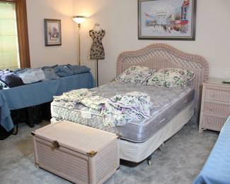 Lexington Henry Link Wicker Bedroom Set(Queen Headboard, Chest of Drawers, Storage Trunk, Small Dresser & Oval Mirror)