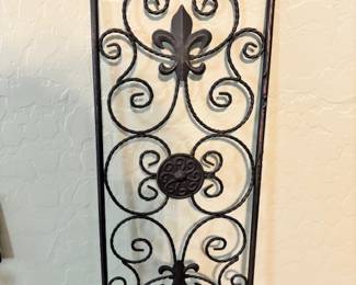 Rectangular iron wall hanging 