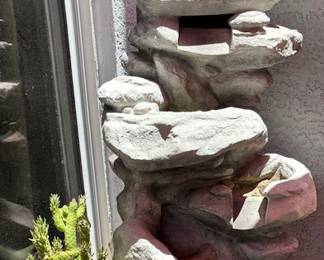 Tall outdoor fountain 