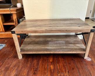 Side table 22’ deep x 40’ wide 
