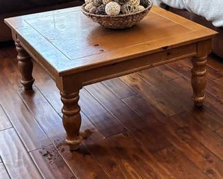Pine square coffee table 