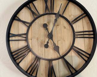 Round iron & wood clock 