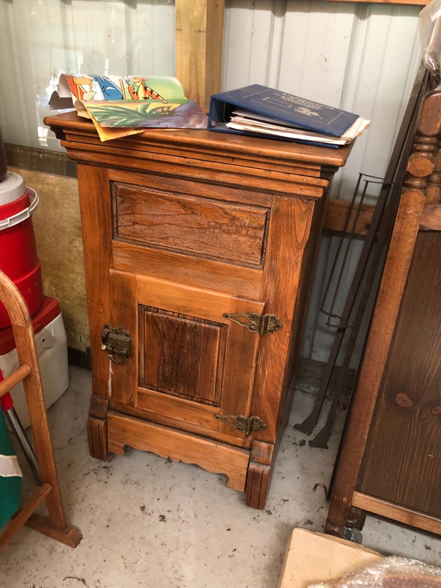 FRIDAY 25 OFF!! Antique Blissfield Estate Sale starts on 6/27/2024