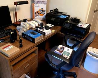 Desk, phones and office