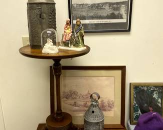 Candlestand, Salem College Teaset, Goebel Figure