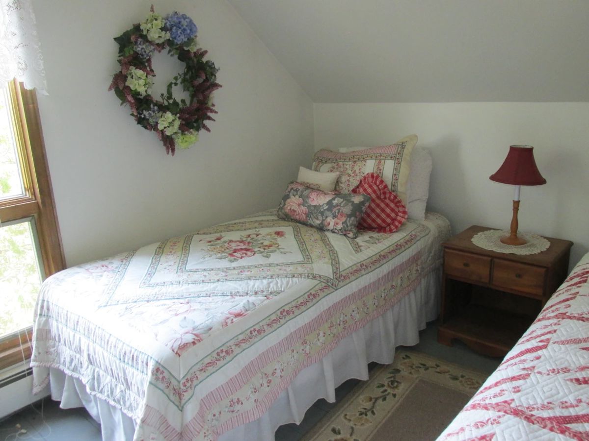 Antique Appraisers Estate Sale in Manistee, MI starts on 6/7/2024