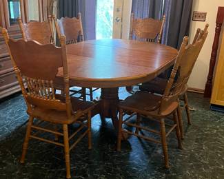 Oak Claw foot dining table and chairs