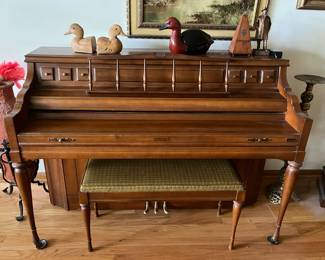 Kimball "Artist Console" piano + bench - very nice and reasonably priced