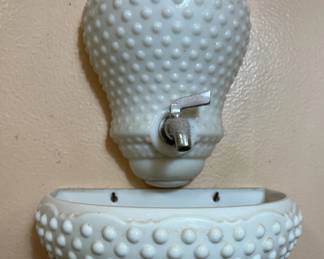 Fenton hobnail lavabo
