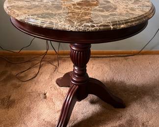 Reproduction lamp table