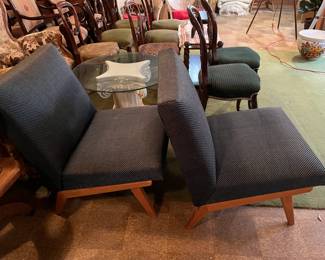 Pair of what appear to be Jens Risom for Knoll.  Looks to be original fabric too
