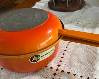 Le Creuset flame orange pan and skillet set (new)