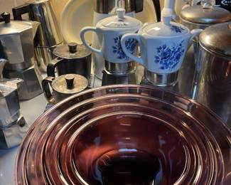 Pyrex amethyst nesting bowls (4)