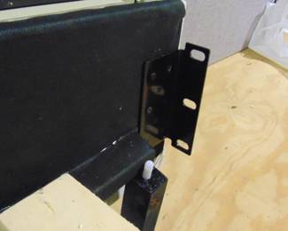 The head board is the standard set up as you see on this picture. You can buy up to 4 of these. I have 2 more but am keeping them.