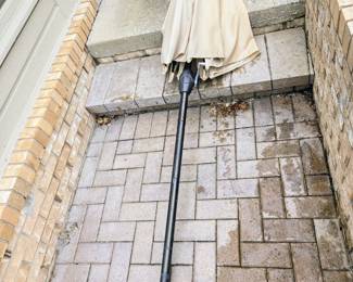 Piece Patio Furniture, Table, 4 Chairs and Umbrella