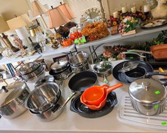 Kitchen Items, Pots & Pans