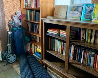 Doug Sanders complete Set. Muzuno Gold Bag. Cart. Book cases and books