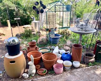 Ceramic pots