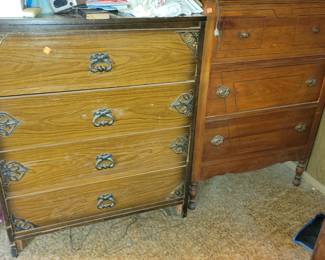 Vintage chest of drawers