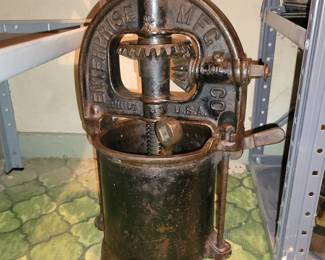 Cast iron sausage press