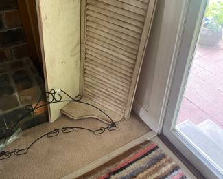 Shelving, plate stand