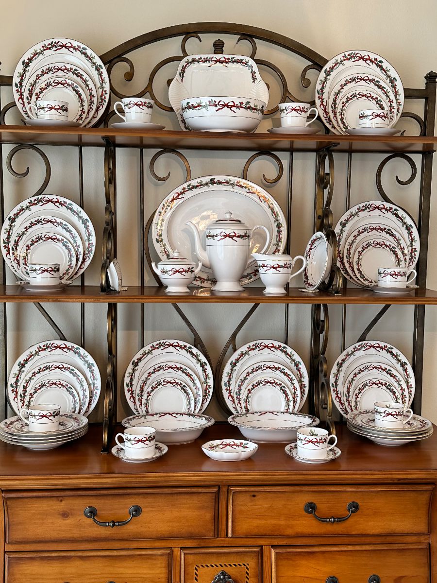 Royal Worcester "Holly Ribbons" 8, 6 piece Place-Settings plus 19 Hostess and others service pieces, not pictured is the 13.5" Crudite Dish