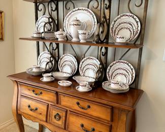 Universal Open China Hutch