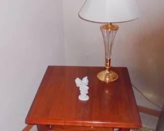 DM TABLE LAMP