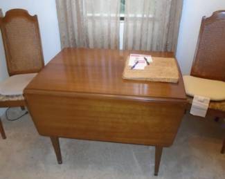 DROP LEAF DINING TABLE