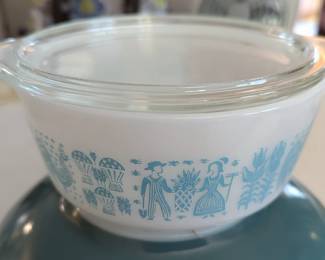 AMISH PYREX W/ COVER