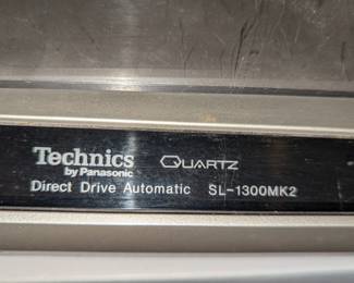 TECHNICS SL-1300MK2 TURNTABLE
