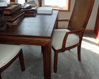 Large dining table with chairs & leaf