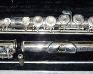 BUNDY SELMER FLUTE 