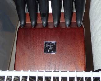 Henckels KNIVES & BLOCK