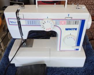 WHITE SEWING MACHINE