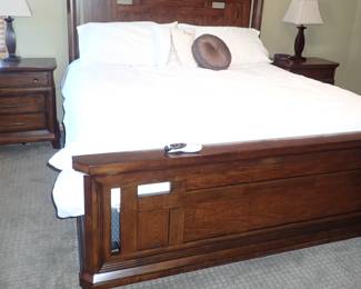 KING BED - HEADBOARD - FOOTBOARD - MATTRESS 