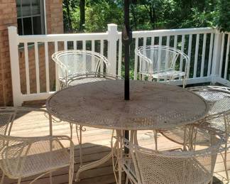 Metal Mesh outdoor table and 6 chairs with umbrella 
