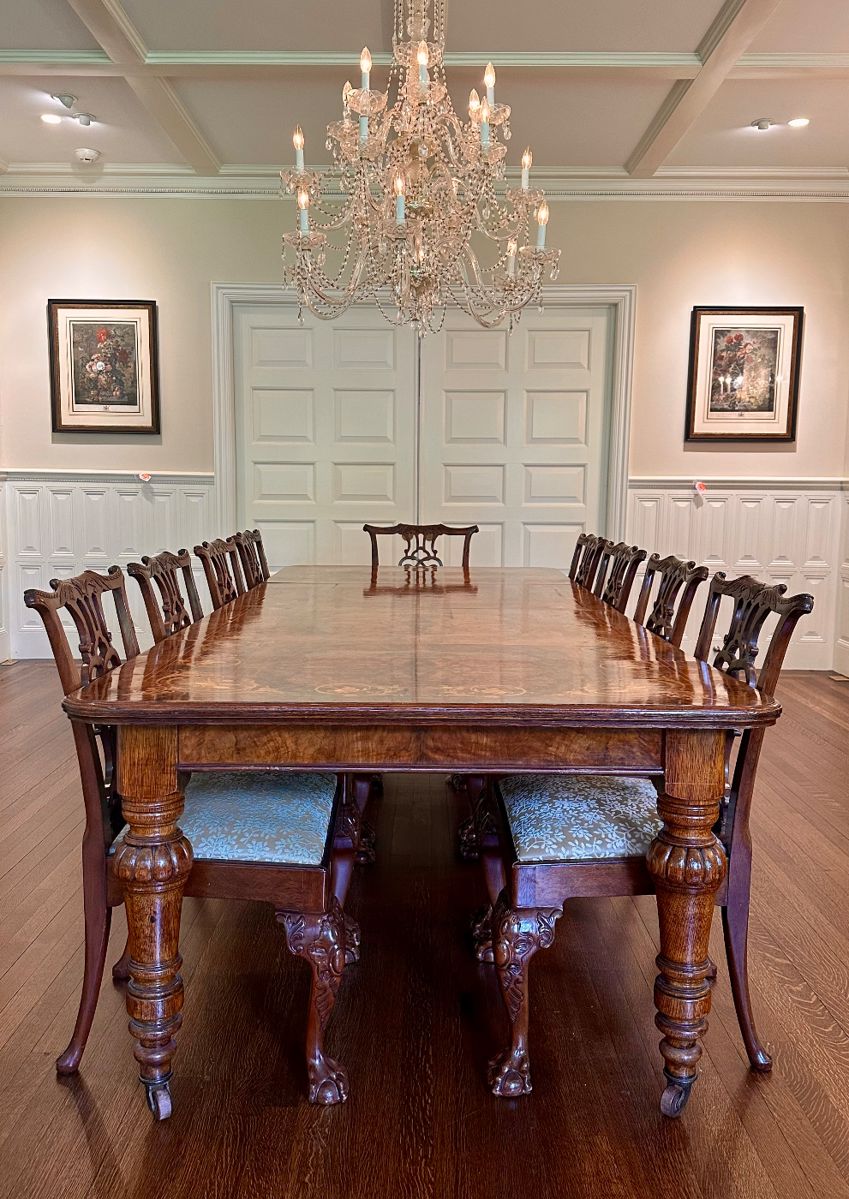 Mid 19th C. Inlaid Burled Wood European Dining Table w/ Hand Crank & (10) Baker Furniture Stately Homes Chippendale Mahogany Dining Chairs