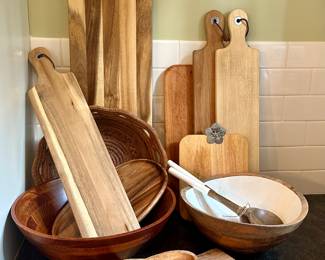 Wood Cutting Boards & Bowls