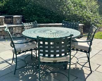 Brown Jordan Table & 5 Armchairs