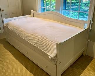 Twin Daybed with Trundle 