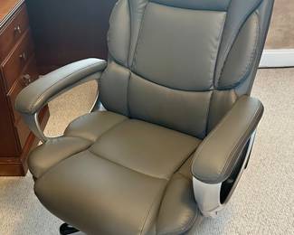 Adjustable Office Chair