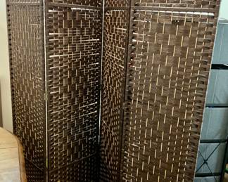 Woven Privacy Screen 