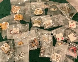 Earrings. Pins. Bracelets. (Vintage)