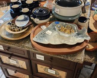 Ann Elizabeth Pottery Fish Tray, Denby Lidded Casserole Dish, Denby Covered Pot, Vintage Dansk Slanted Cutting Board, Vintage Lancaster Falstaff Mug, Padilla Mug Set, Crystal Decanter