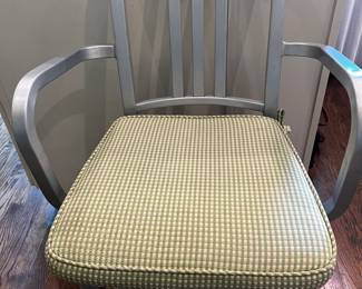 Set of 5…2 armchairs/3 sidechairs