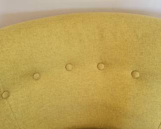 CHARTREUS HORSESHOE BACK CHAIR TUFTED $40