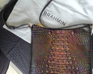 Melbourne Collection by BRAHMIN, the Katie Crossbody Bag features:
Leather, Zip-top closure, Gold-tone hardware, Interior organizer pockets, Pen pocket, Back slide-in pocket, Key clip  OUR PRICE IS $75....NWT $195.00, FYI list on ebay with wallet for $525
