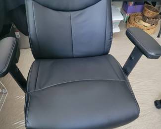 OFFICE CHAIR $25