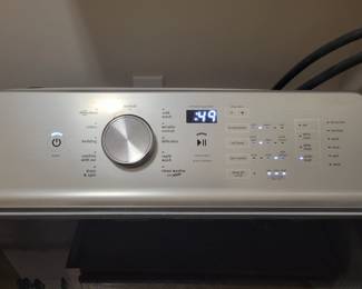 MAYTAG TOP LOAD WASHER W/ POWER WASH CYCLE DEEP FILL OPTION/AUTO SENSING OPTION $300 AND MAYTAG COMMERCIAL GRADE 7CU.FT. DRYER W/STEAM ENHANCED OPTIONS $300